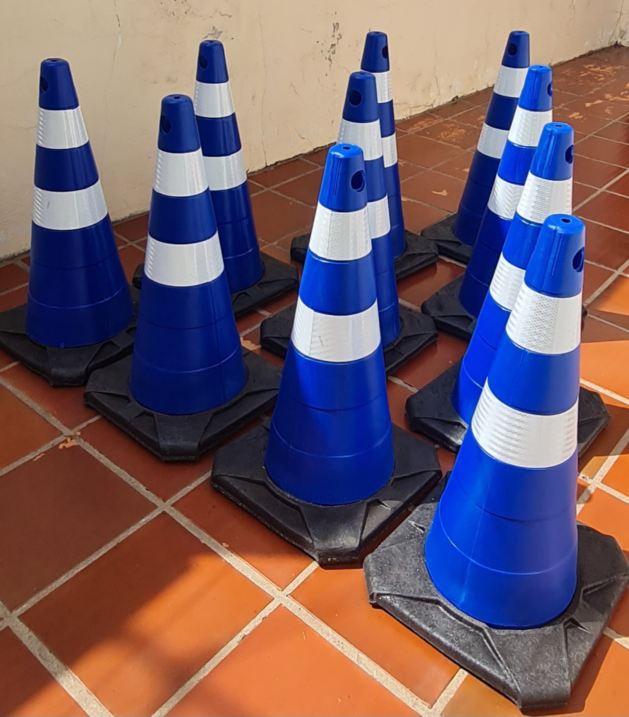 CONES DE TRNSITO - BASE QUADRADA