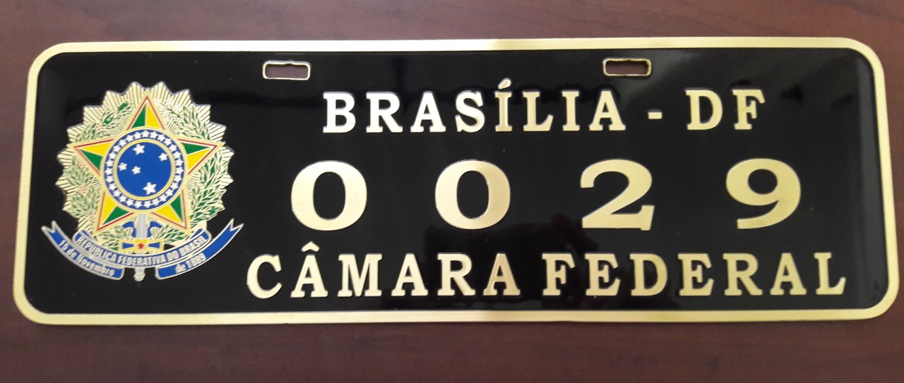 PLACA DE CARRO OFICIAL EM LATO