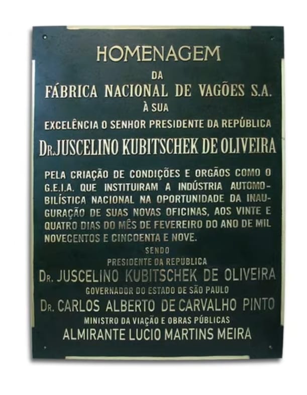 Placa de Bronze Fundido